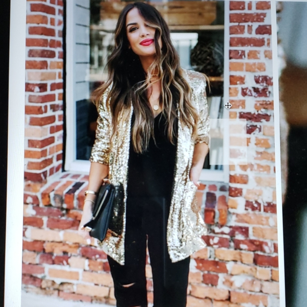 VICI - CONVERSATION PIECE POCKETED SEQUIN BLAZER
